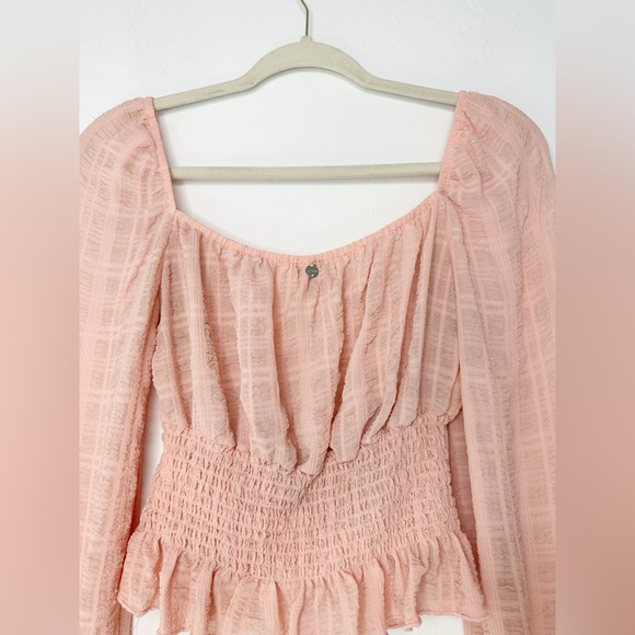 Guess Smicked Cinched Peplum Blush Pink Blouse size Medium - Picture 5 of 9